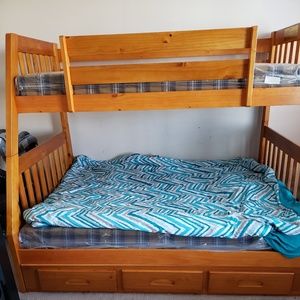 Kids bunk bed